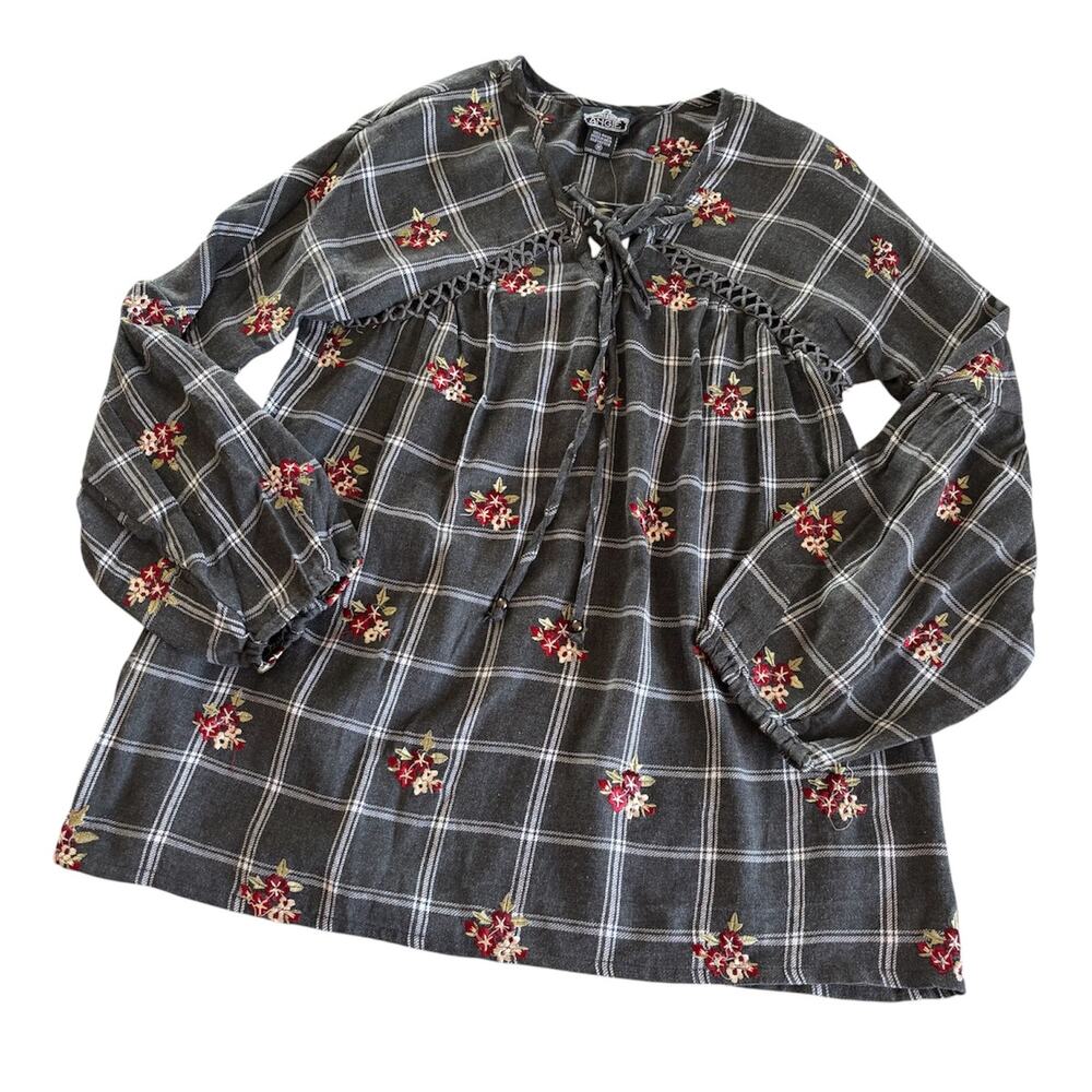 Angie Plaid Floral Embroidered Gray Blouse
Women’s Medium Fairy Grunge Normcore
